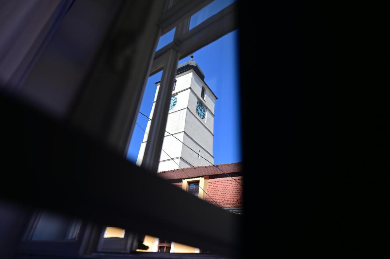 Lovely 2 Bedroom Apartment In Historic City Center Sybin Zewnętrze zdjęcie