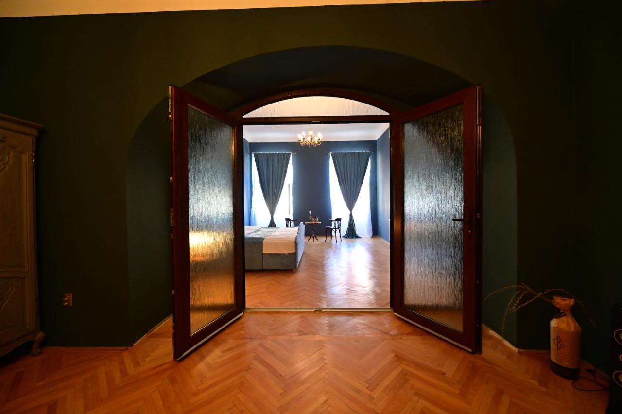 Lovely 2 Bedroom Apartment In Historic City Center Sybin Zewnętrze zdjęcie